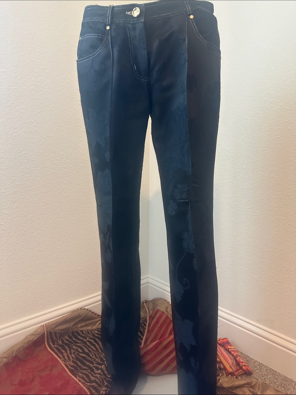 ROBERTO CAVALLI Black satin Floral-Textured Straight Pants